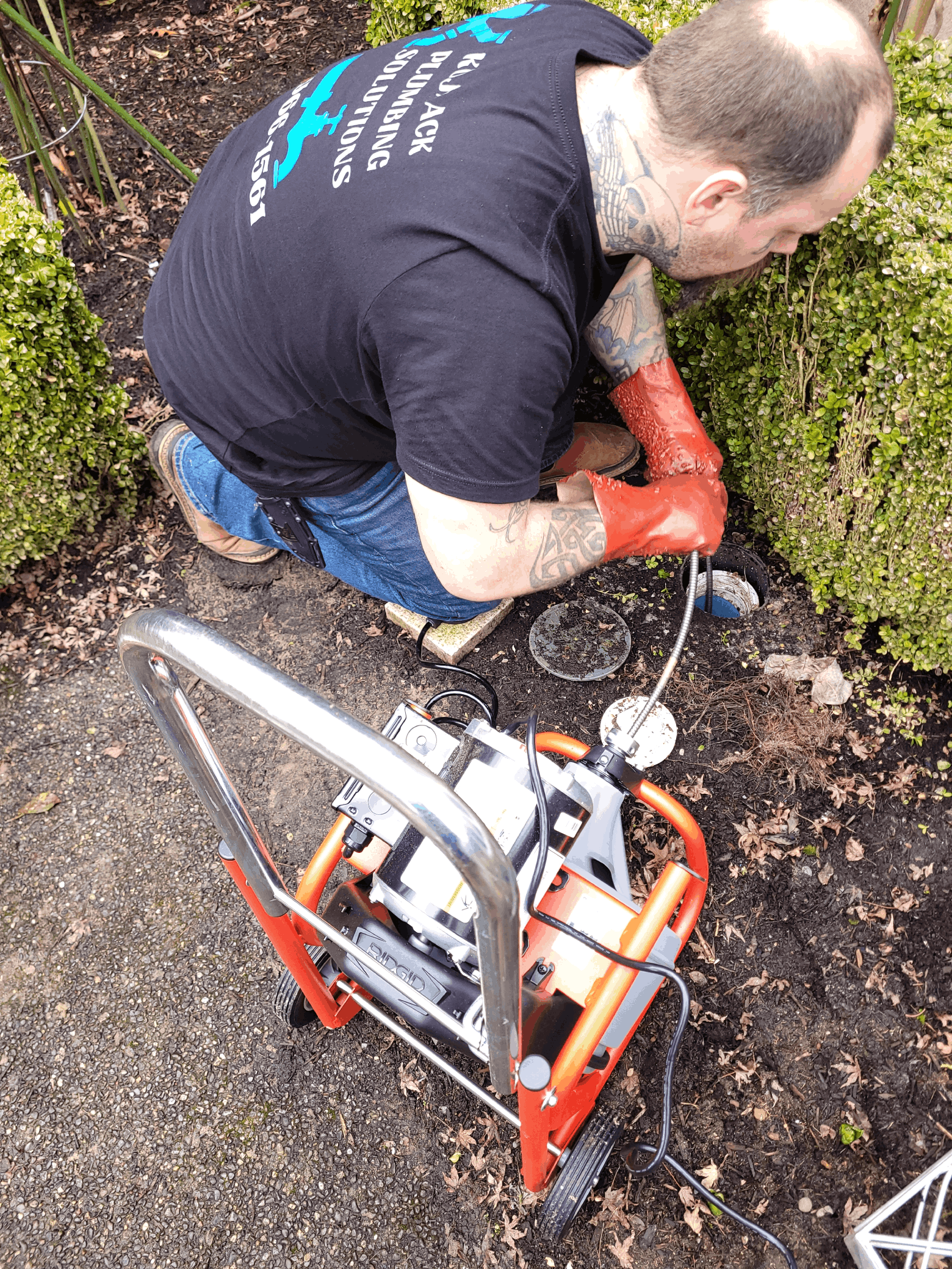 Hydro jetting and sewer cleanout service